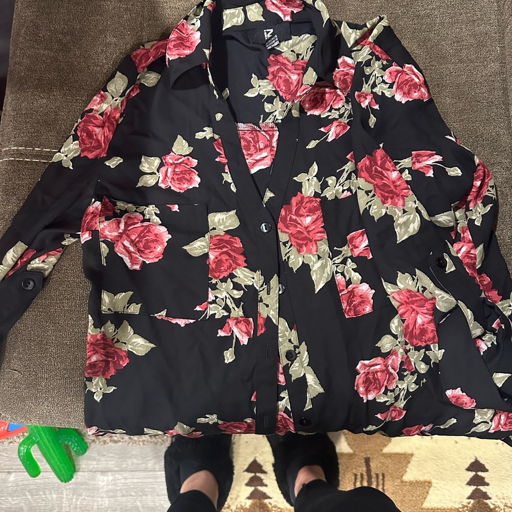 Floral Black blouse